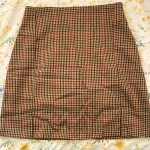 BRANDY MELVILLE BROWN PLAID SKIRT W/ SLITS